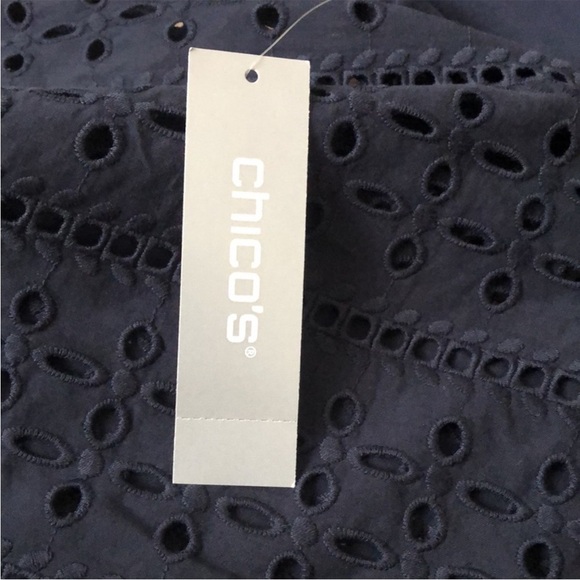 Chico’s Eyelet Puff Sleeve Knit Top | Classic Navy | Size 1 (M)- NWT - Picture 2 of 4